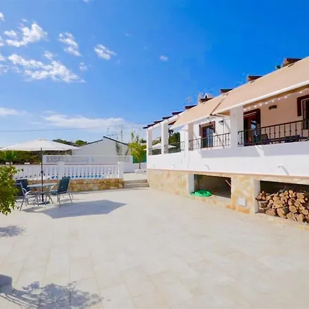 Elisa Villa Nerja